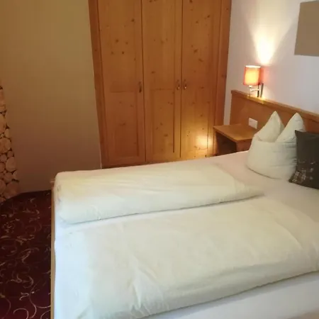 Wiesenhof Фюген